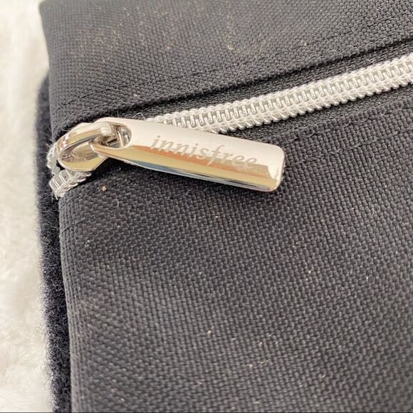 Innisfree x Heidenei Black Cosmetic Travel Bag - Picture 8 of 11